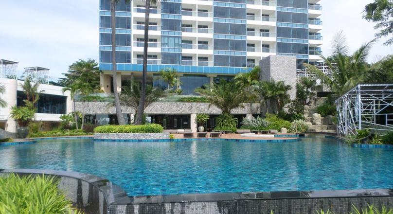 Palm Wongamat Luxury Apartment Pattaya Thailand